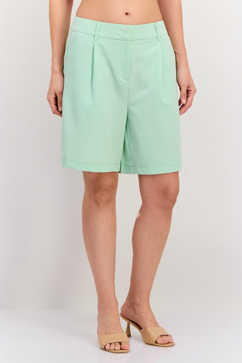 VERO MODA شورتات أساسية بسيطة للنساء، أخضر مريمي - Image 1