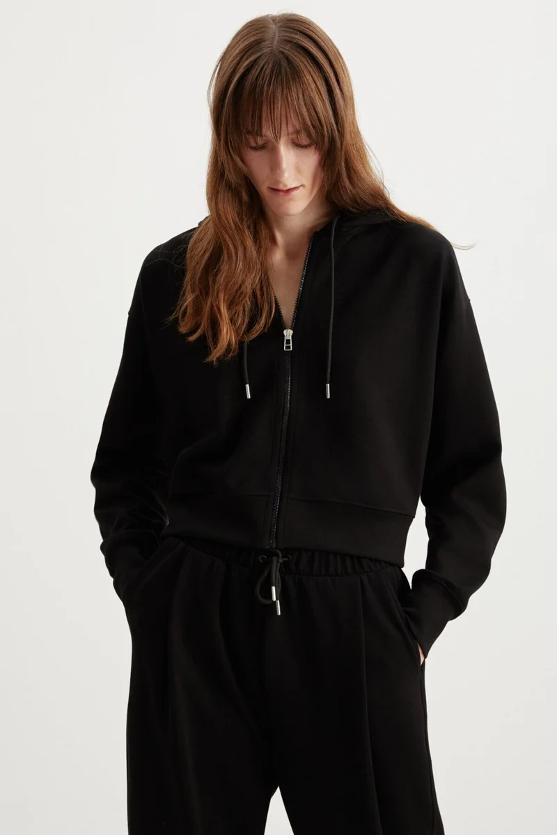 GRIMELANGE Jill Women's Relaxed Fit Comfortable Pattern Hooded Zippered Knitted Crop Black Sweatshirt