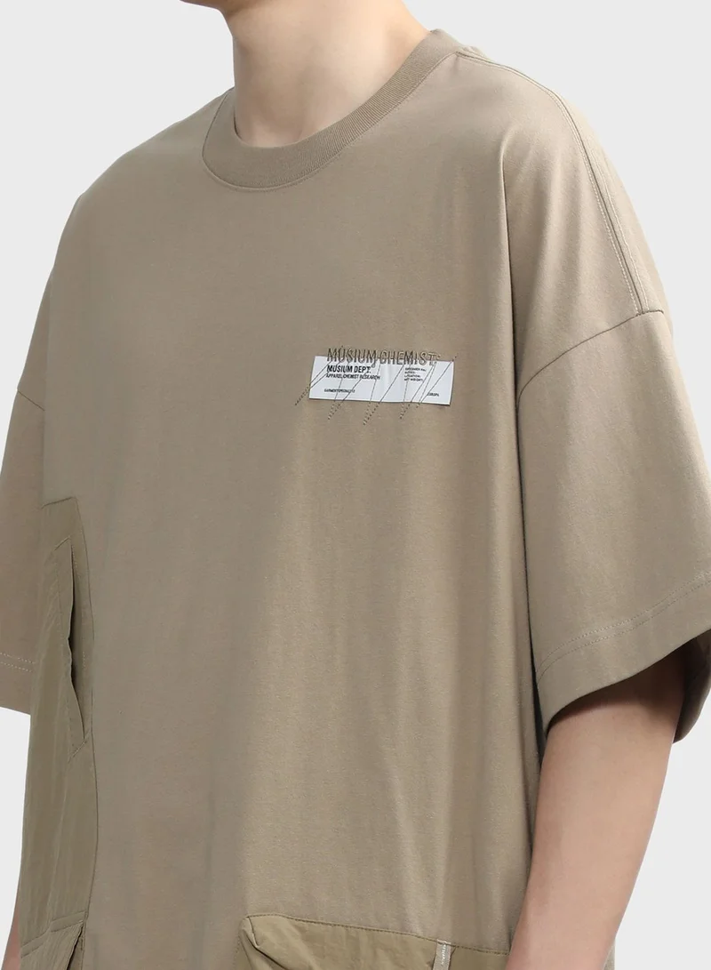 MUSIUM DIV. Logo T-Shirt