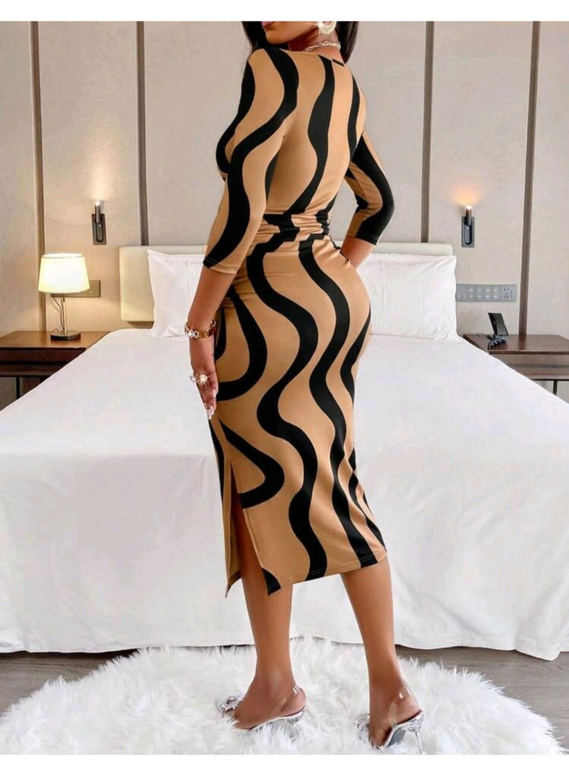 SHEIN Women's Fashionable Wave Prints Crisscross Wrap Three-Quarter Sleeves V-Neck Ruched Bodycon Dress - Image 3