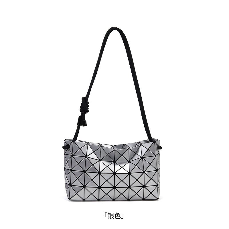 Japanese Fashion Geometric Quilted Shoulder Bag Tofu Bag Crossbody Small Bag Drawstring Pillow Bag Small Square Bag Trendy - Image 2