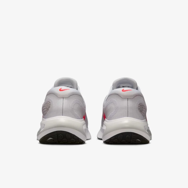 Nike Men's Journey Run Road Running Shoes
