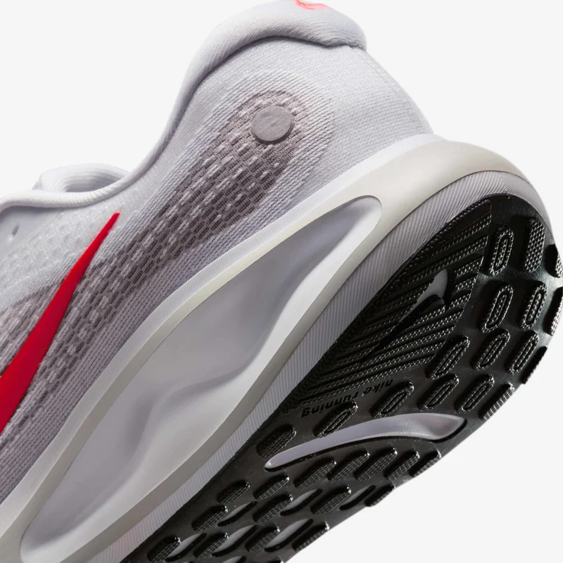 Nike Men's Journey Run Road Running Shoes