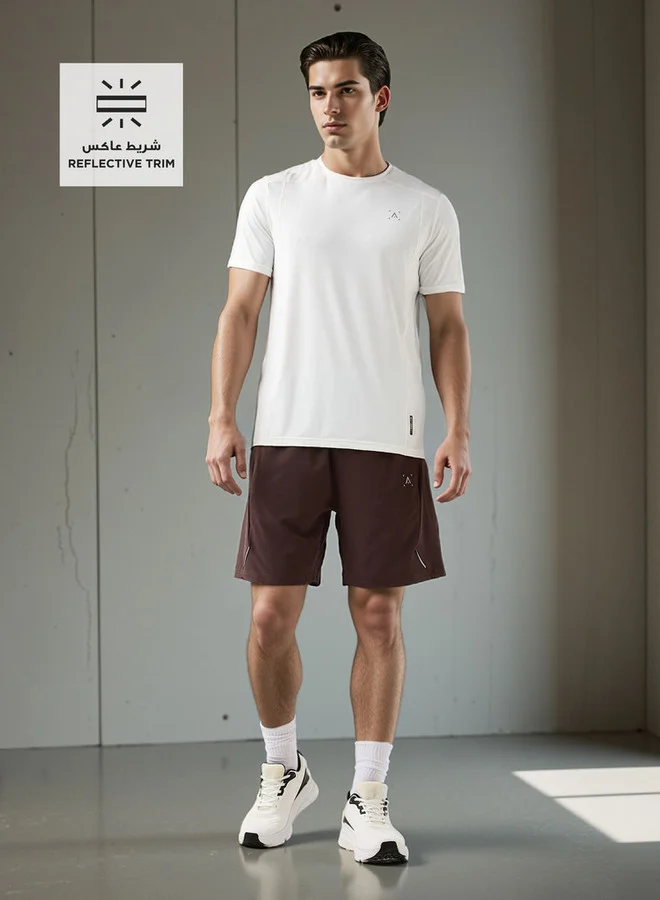 ادوت من سبلاش شورت بقصة عادية وخصر مطاطي