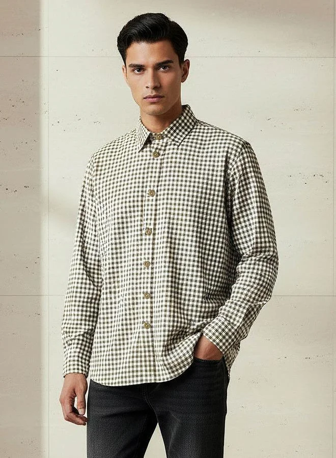 سبلاش فيڤ Men Regular Fit Collared Checked Long Sleeve Shirt