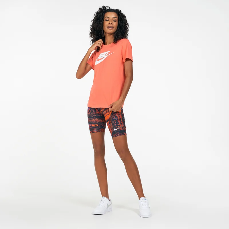 Nike Women's Sportswear Essential T-Shirt