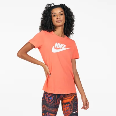 Nike Women's Sportswear Essential T-Shirt