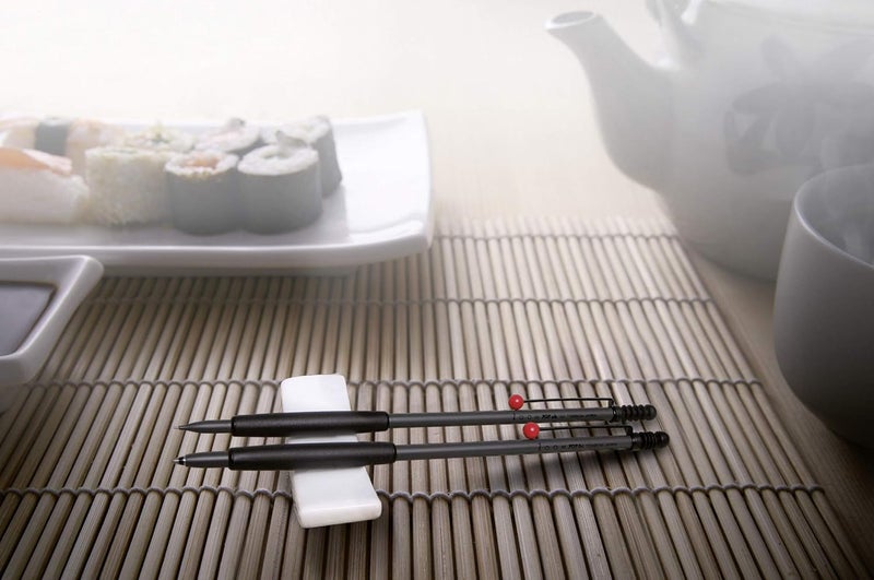 Tombow قلم تومبو ميكانيكي 05 مم زوم مع علبة هدايا 707 رمادي أسود SHZS1 - Image 3