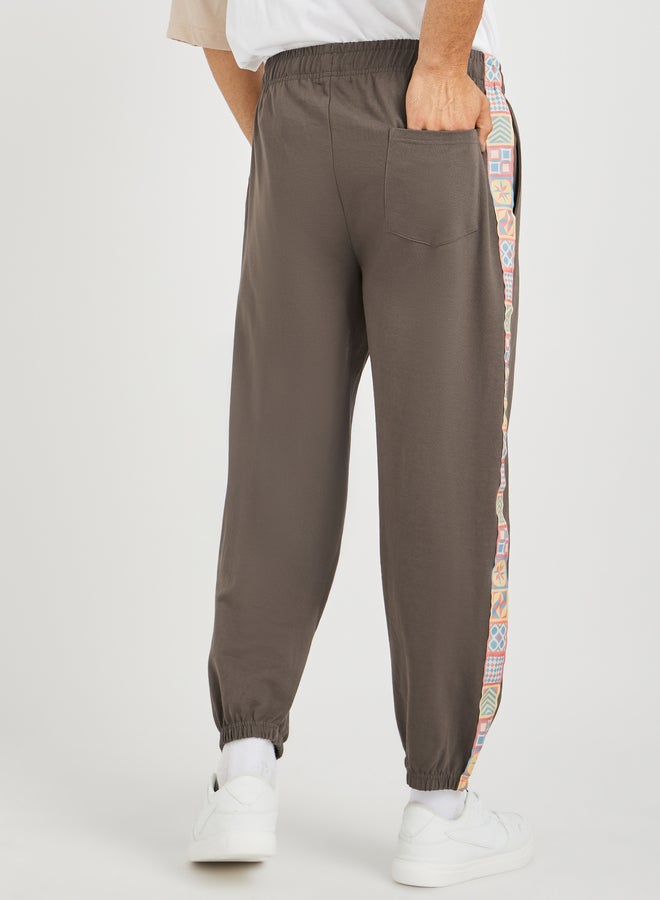 Styli Side Motif Printed Tape Relaxed Fit Joggers  - Image 4