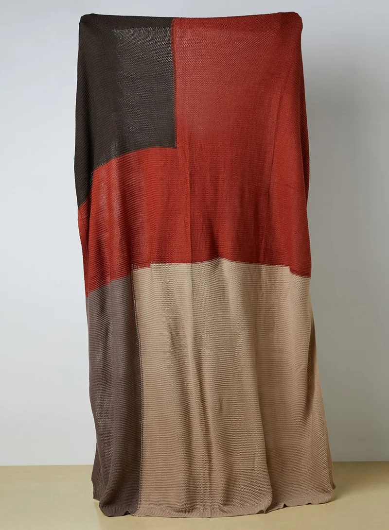 Noire Edit Red Colour Block Blanket