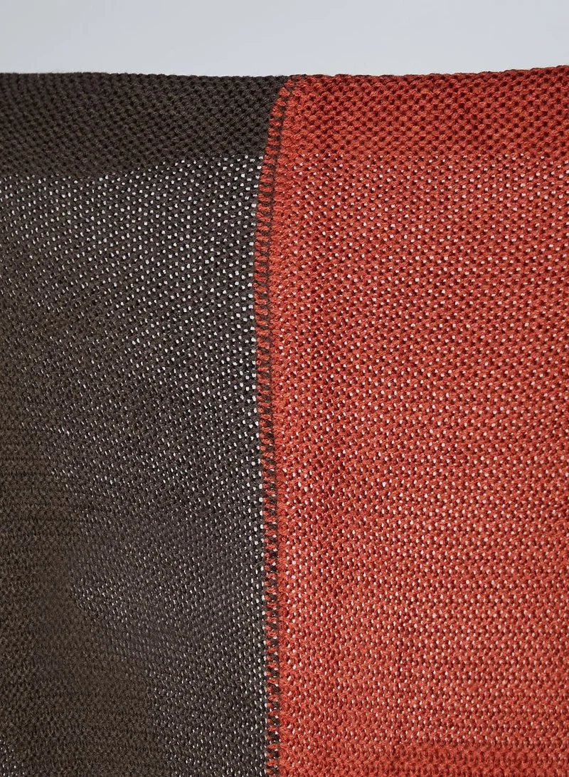 Noire Edit Red Colour Block Blanket