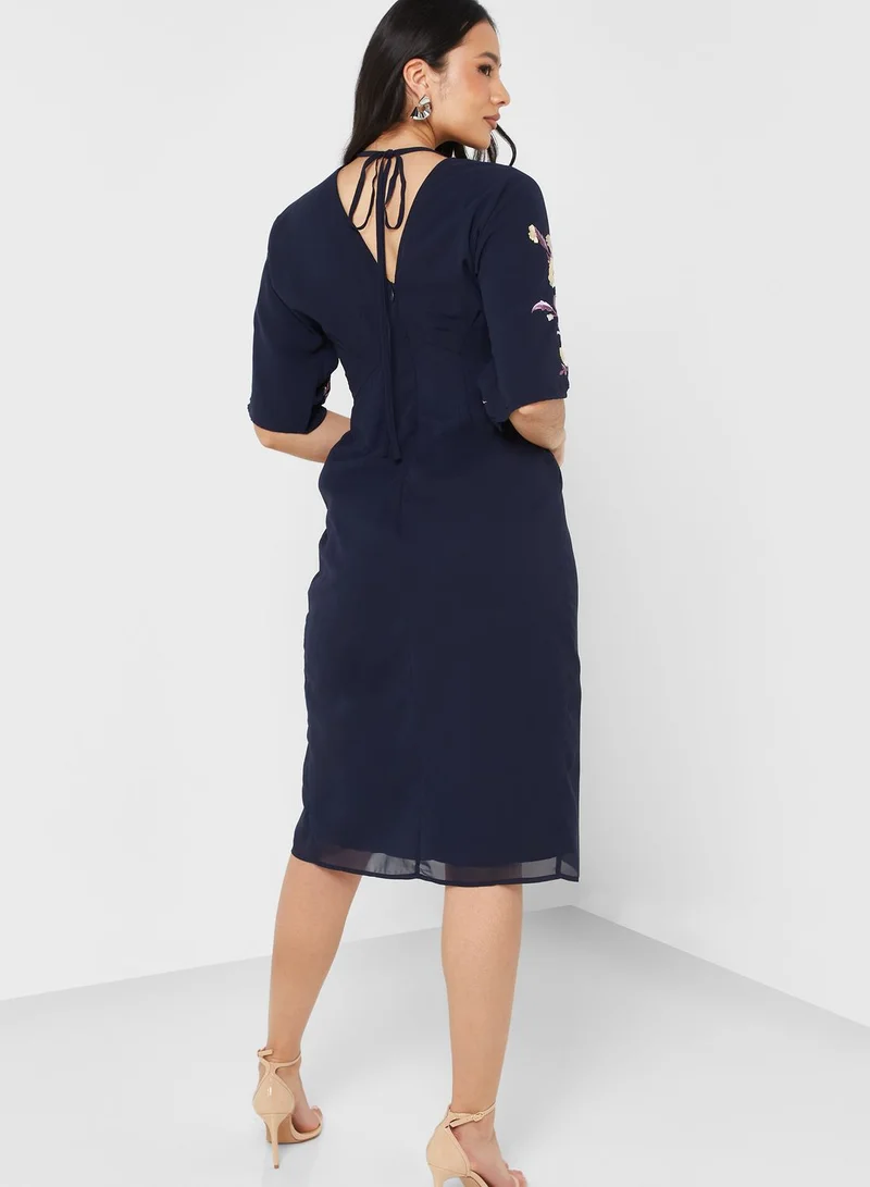 Hope & Ivy Embroidered Surplice Neck Dress