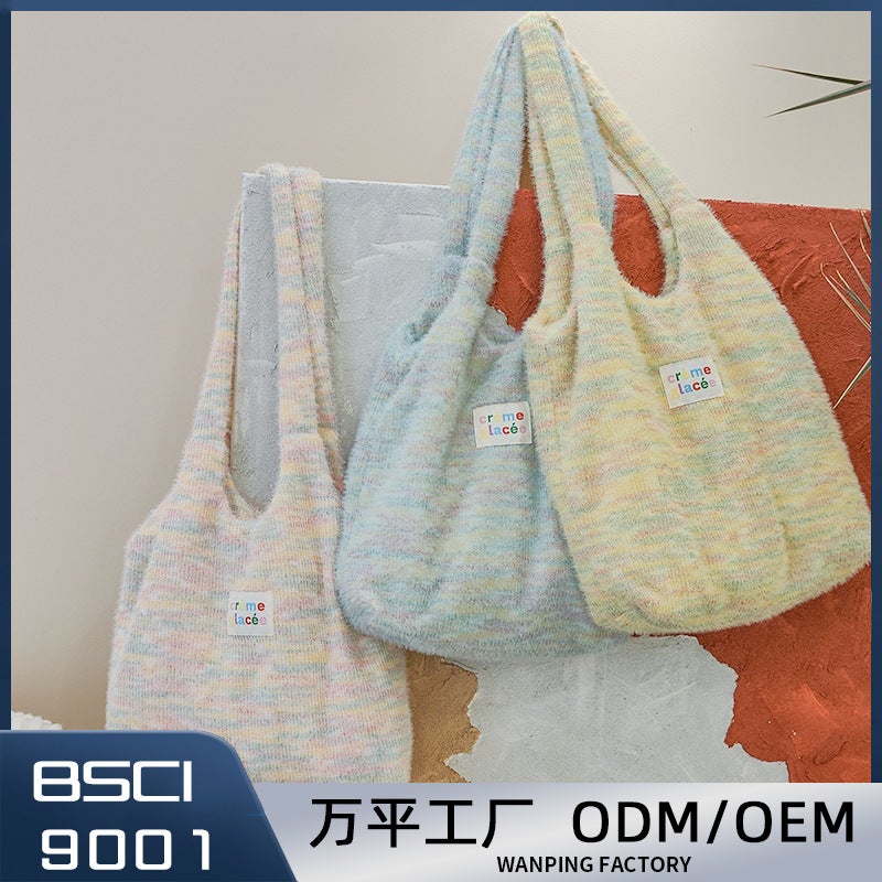 Style Lazy Style Large Capacity Tote Bag Original Design Niche Girly Plush All-Match Shoulder Bag - Image 2