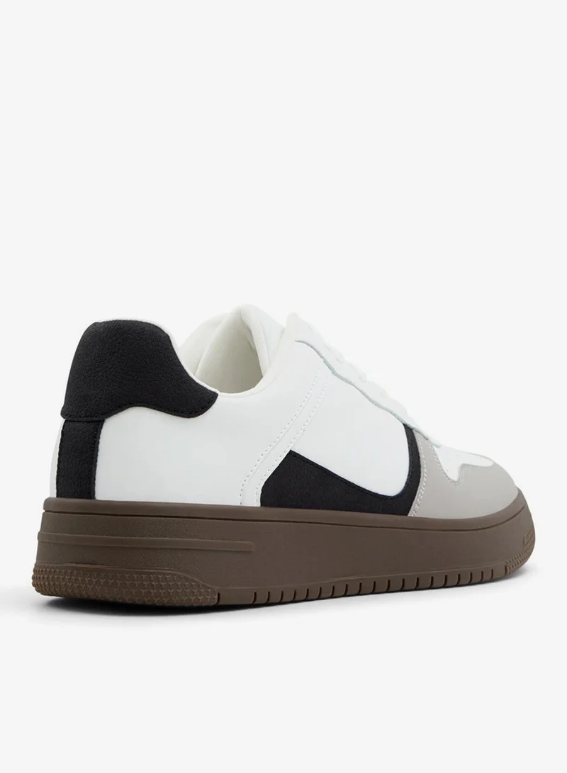 كول ات سبرنج FRESHH_H Round Toe Lace-Up Sneakers