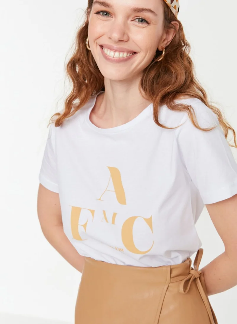 ترينديول تيشيرت بياقة دائرية