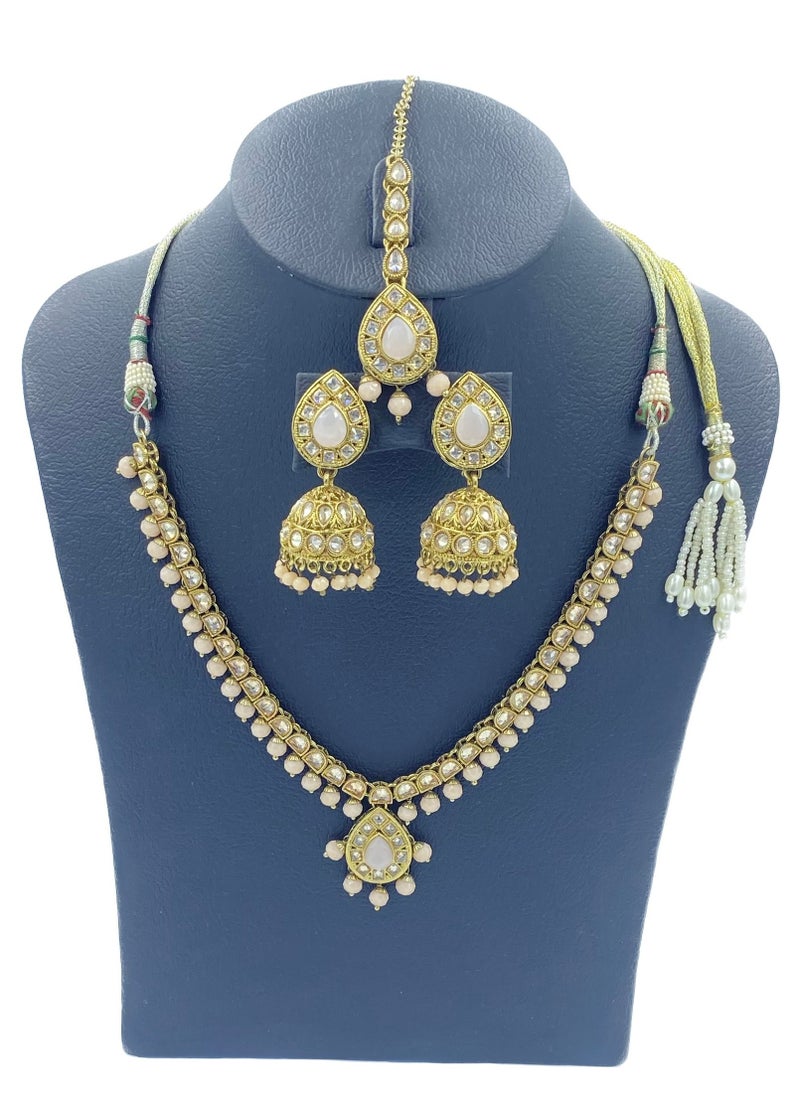 جوهونا قلادة مجوهرات كوندان الهندية التقليدية من GOHONA Royal Bling Bollywood مع مجموعة أقراط و 1 Tikka باللون الوردي  - Image 2