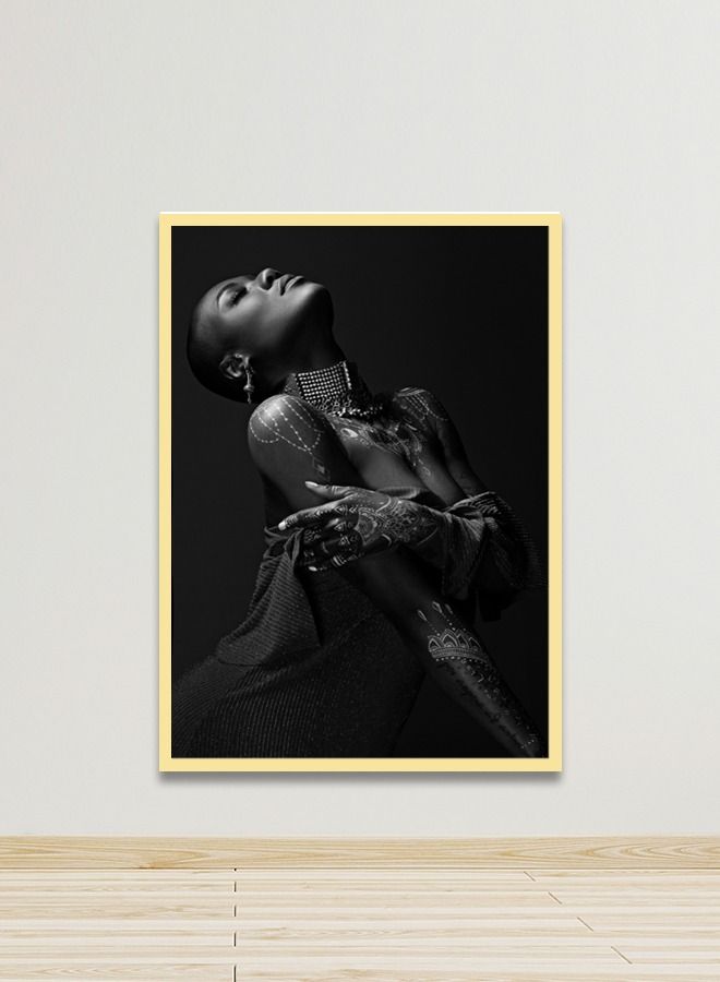 Marktna Canvas Wall Art For Wall Decoration, Woman Design, With A Hollow Golden Frame, Size 120x80cm One Piece - Image 1