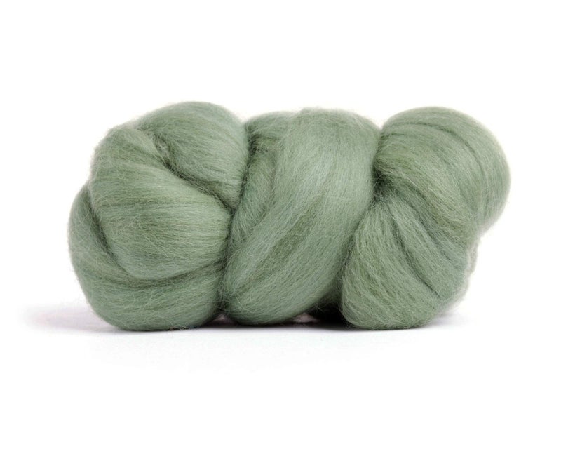 Desert Breeze Distributing 100% Natural Merino Wool Roving - Premium Combed Top Merino Roving Wool - Tapestry, Spinning, Wet Felting & Needle Felting Supplies - 21.5 Micron - 1 oz, Color Ivy Green - Image 2