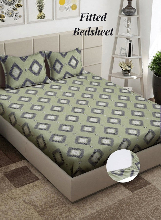 Arrabi Olive Geometric Polycotton 300 TC Fitted King Fine Bedsheet with 2 Pillow Covers - Image 1
