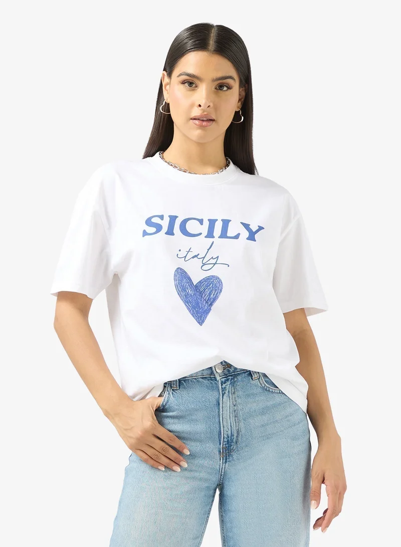 Ginger Crew Neck Holiday Graphic T-Shirt