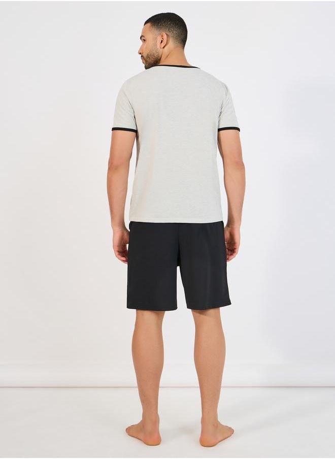 Styli Styli Slogan Print V Neck T-Shirt and Shorts Set  - Image 5