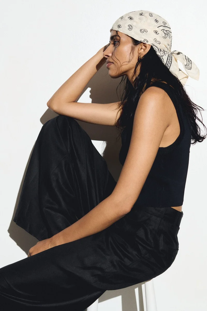 اتش اند ام وشاح بتفاصيل ثقوب