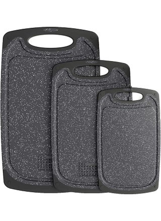 3 Pcs Plastic Cutting Boards,  BPA Free, Dishwasher Safe Cutting Boards with Non-slip Feet, Juice Slot, With Grating Area for Vegetable/Meat/Bread Handling（Black） - pzsku/Z8BE9046A73F9BDC8D9C1Z/45/_/1721356532/52737f2a-1c4d-4f36-b63b-a639628b8595