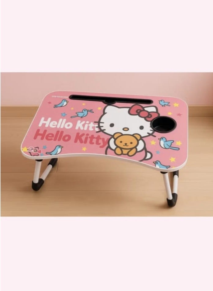 هالو كيتي طاولة لابتوب قابلة للطي بتصميم هيلو كيتي | طاولة دراسة وكتابة وألعاب خفيفة | طاولة سرير لتناول الطعام | خفيفة الوزن مع حامل كوب وثابتة على جميع الأسطح | مناسبة للأطفال والكبار