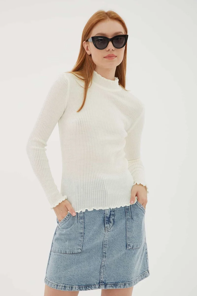 فاشن فريندز Half Turtleneck Corded Slim Fit Women's Sweater 23K0396K1