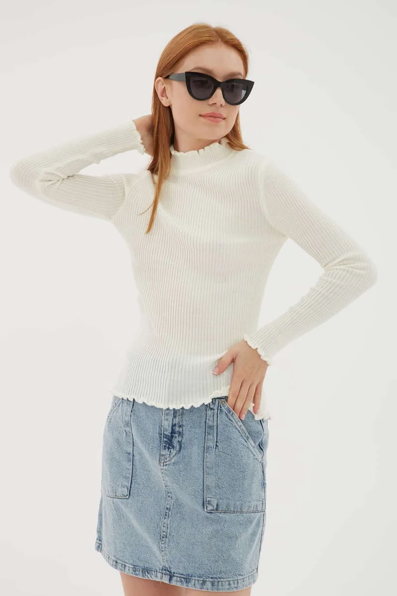 فاشن فريندز Half Turtleneck Corded Slim Fit Women's Sweater 23K0396K1