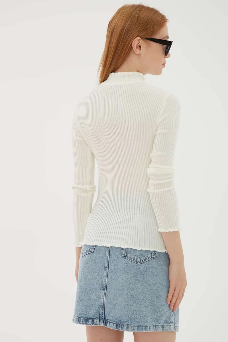 فاشن فريندز Half Turtleneck Corded Slim Fit Women's Sweater 23K0396K1