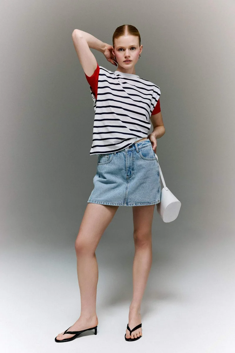 ديفاكتو Relax Fit Crew Neck Slogan Short Sleeve T-Shirt