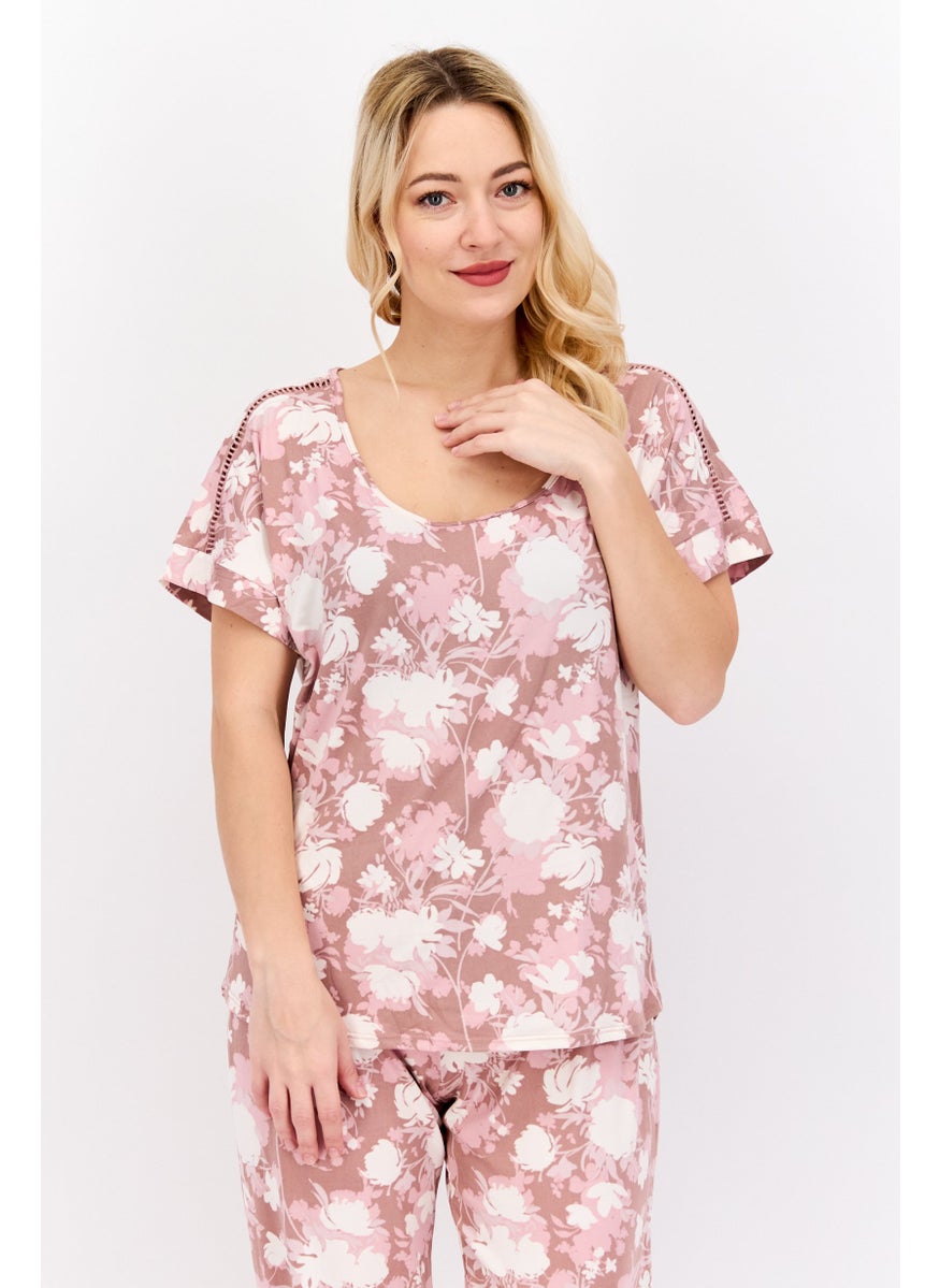 Women Floral Printed Short Sleeves Top And Pants Pajamas Set, Pink - pzsku/Z8BF3935DA1EF721CDFF4Z/45/_/1737641986/99ccb87e-eb7c-401e-acf2-a861f3e61935