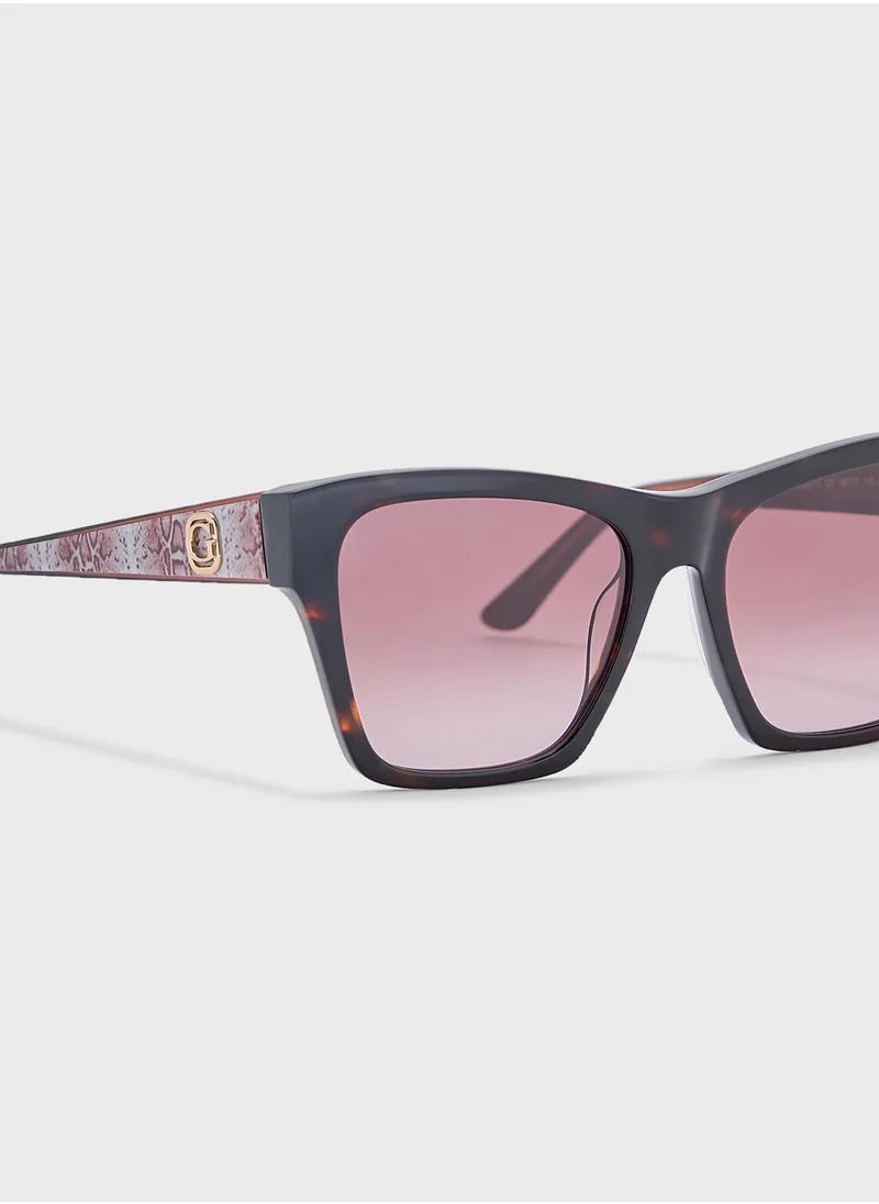 جس Uv-Protected Wayfarers Sunglasses