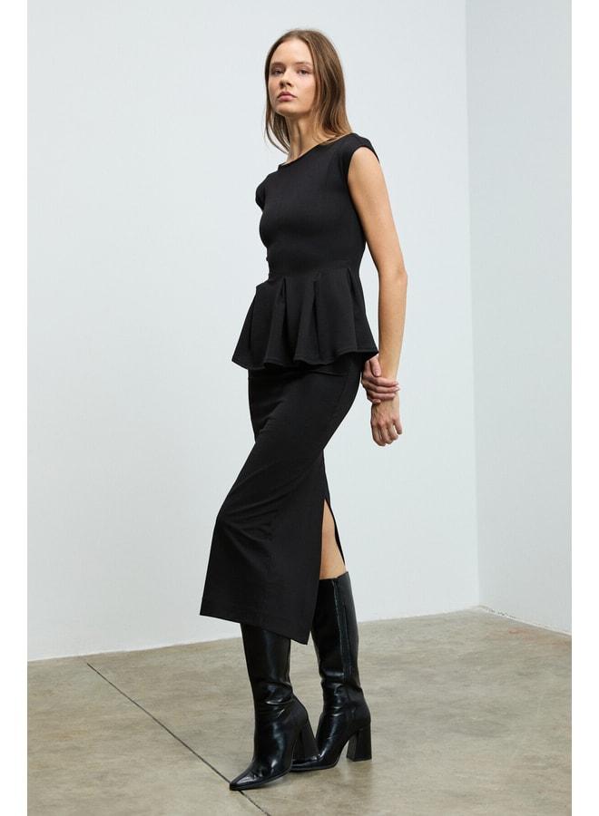 GRIMELANGE TALINDRA Women's Midi Length Front Pleated Back Deep Slit Detailed Pencil Black Skirt. - Image 3
