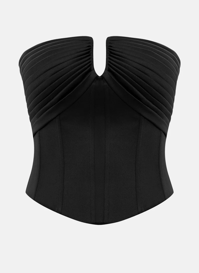 ليتشي كورسيه ساتان مع طيات صغيرة على الصدر