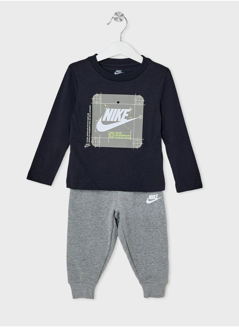 Nike Infant B Nsw Club+ Badge Tracksuits  - Image 1