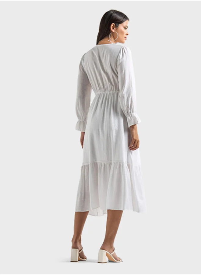 فاف Square Neck Bell Sleeve Dress