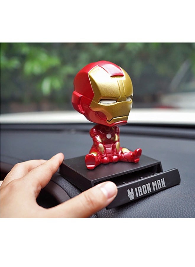 آيرون مان الرجل الحديدي Bobblehead مع قاعدة، تماثيل بوليريسين ممتازة، زخرفة سيارة كرتونية إبداعية للبطل مع حامل هاتف محمول 9*12 سم  - Image 3