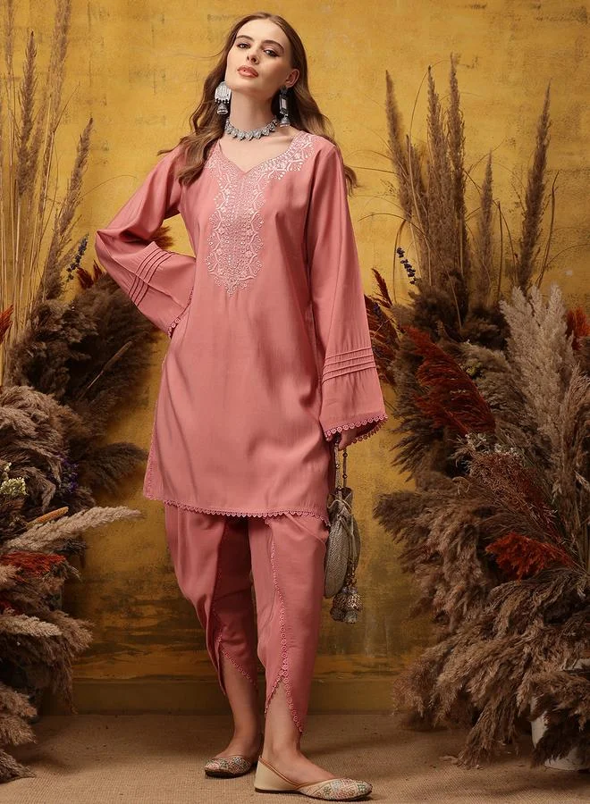STREET 9 STREET 9 Pink Embroidered Thread Work Kurta and Dhoti Pants Set