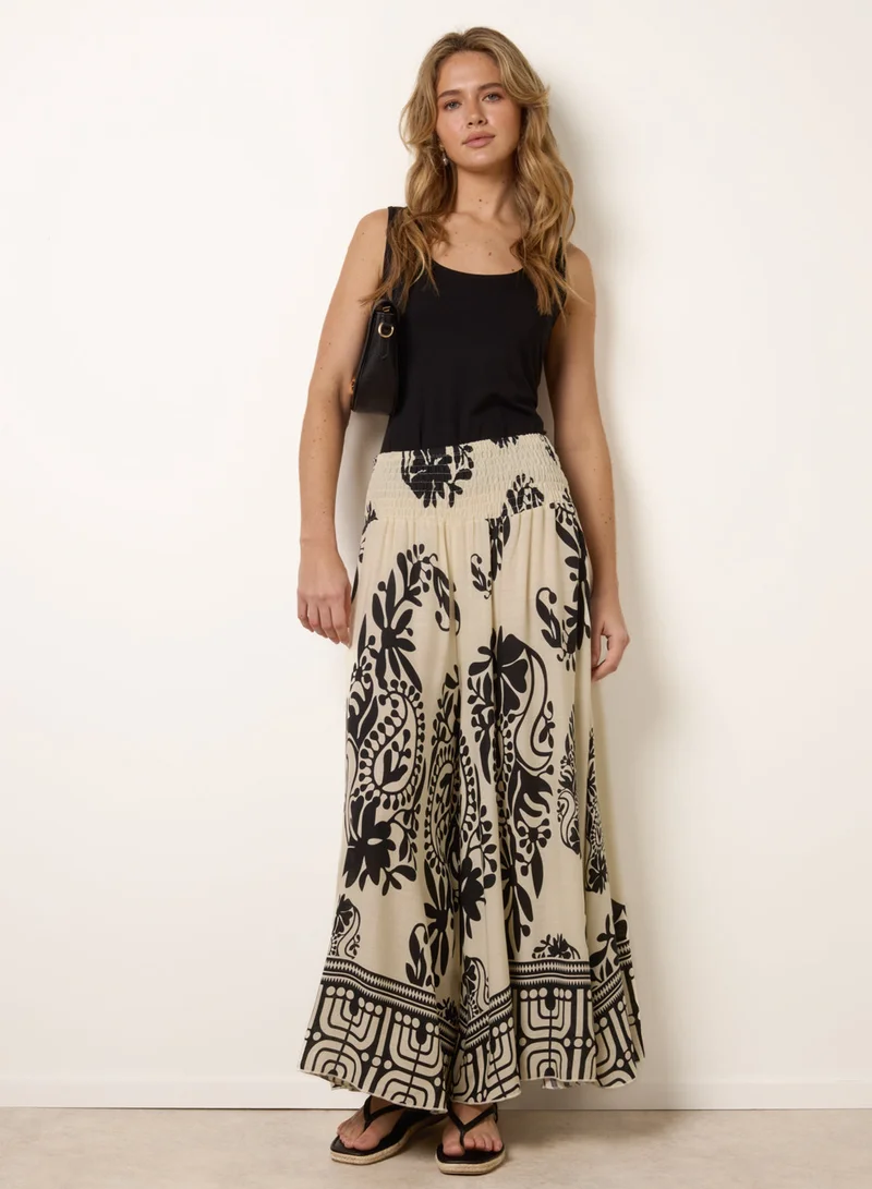 بلو فانيلا Extra Wide Leg Trousers With Paisley Floral Block Print