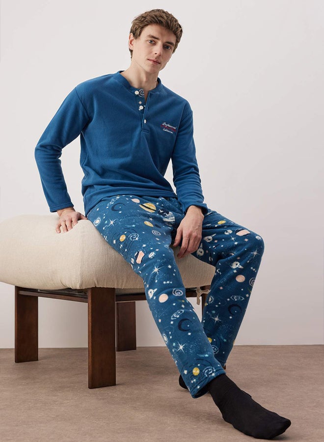 trendyol Indigo Fleece Soft Textured Knitted Pajamas Set - Image 1