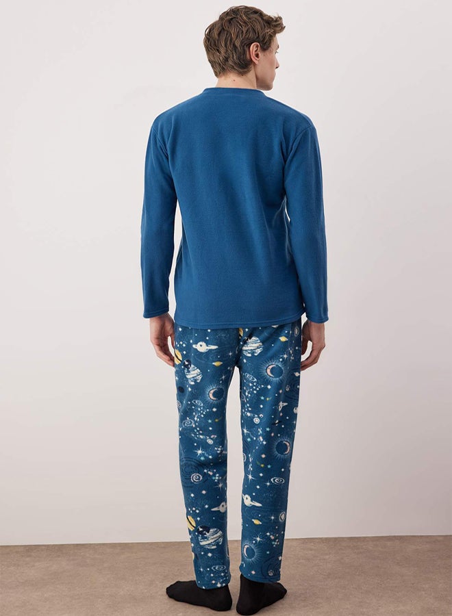 trendyol Indigo Fleece Soft Textured Knitted Pajamas Set - Image 4