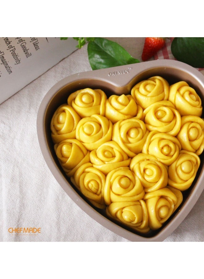 شيف ميد قالب كيك قلب 8 إنش غير لاصق تصميم رومانسي لشكل قلب مثالي للكيك والحلويات – توزيع حرارة متساوٍ، متين وسهل التنظيف للاستخدام المنزلي والمهني - Image 2