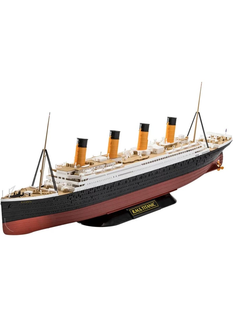 Revell 1:600 Scale R.M.S. Titanic Watercraft Model Kit - Image 3