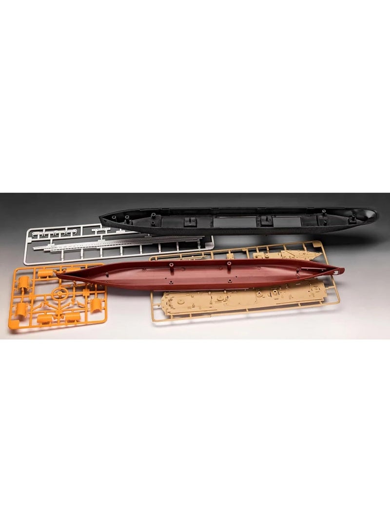 Revell 1:600 Scale R.M.S. Titanic Watercraft Model Kit - Image 4