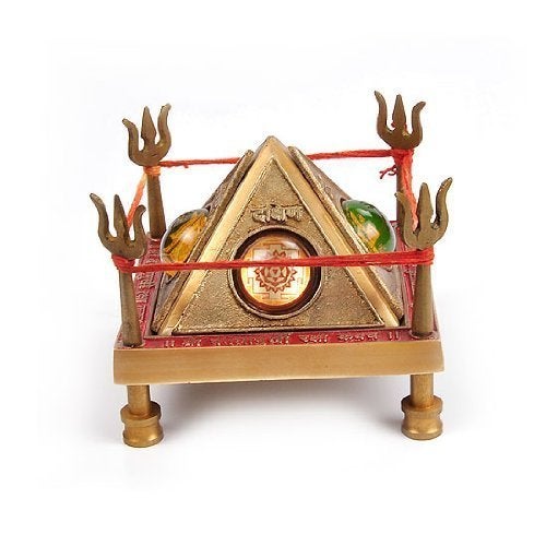 idol collections Baglamukhi Raksha kawach Chowki - Image 4