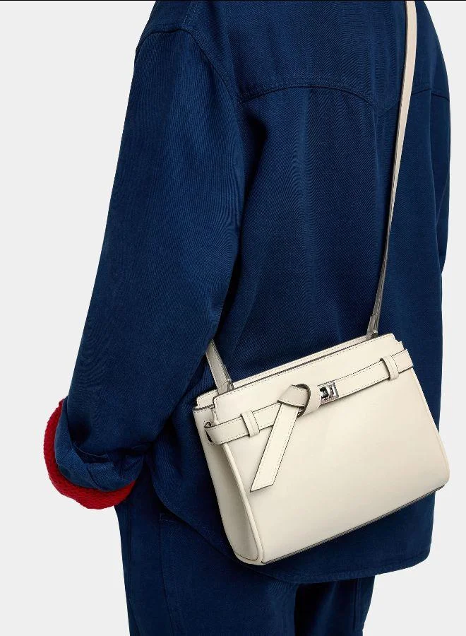 بارفوا حقيبة كروس بودي مع تفاصيل الحزام