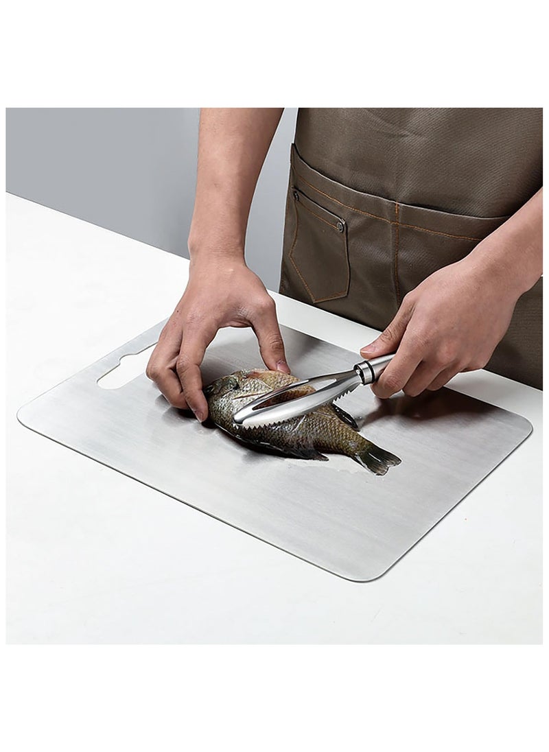 DELGREEN 304 Stainless Steel Cutting Board For Kitchen,Meat,Fruit,Pastry,Pizza,Cheese,Vegetable Metal Cutting Board,meat Cutting Board For Anti-skid Double Side,Dough Board（39cm * 28cm）  - Image 4