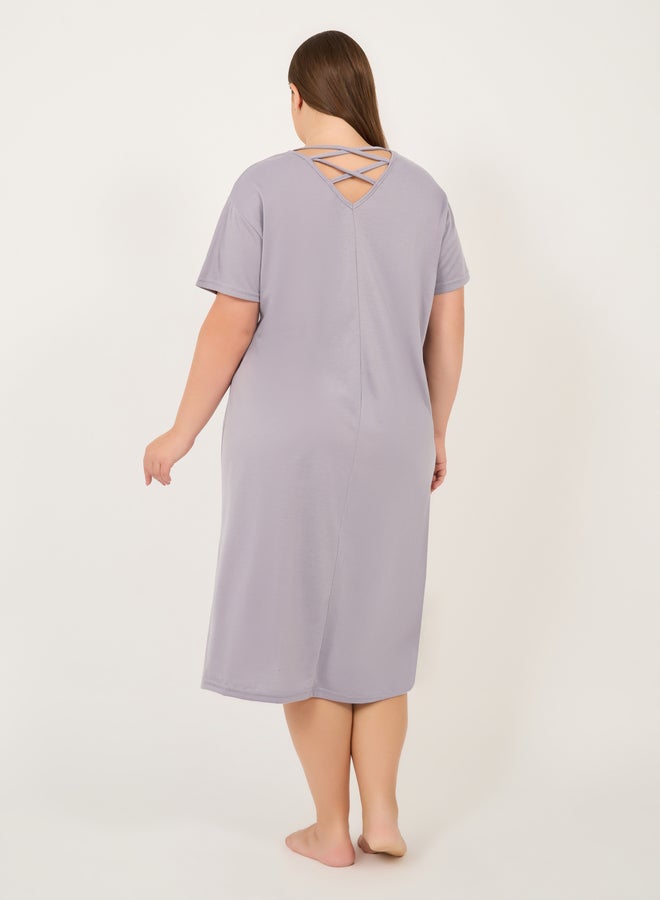 Styli Styli Plus Size Crossover Back Detail Sleep T-Shirt Dress  - Image 5